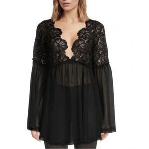 Free People Magdalene Sweetheart Neck Long Sleeves Crochet Tunic size S